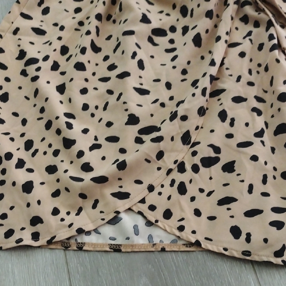 SHEIN Tan and Black One Strap Dress - Picture 4 of 14